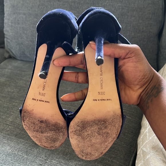 Manolo Blahnik Shoes for woman. - Picture 3 of 3